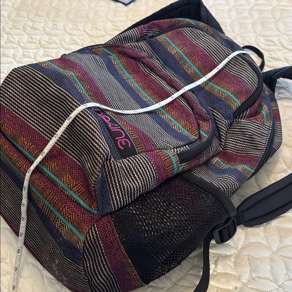 Dakine Large Multicolor Unisex Striped Backpack with Padded Back and Straps - Picture 7 of 13
